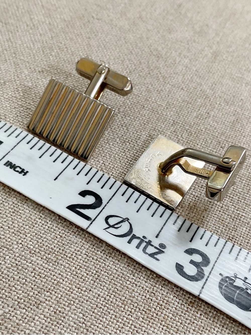 Vintage Swank Two-Tone Ribbed Rectangular Cufflinks - Picture 8 of 8